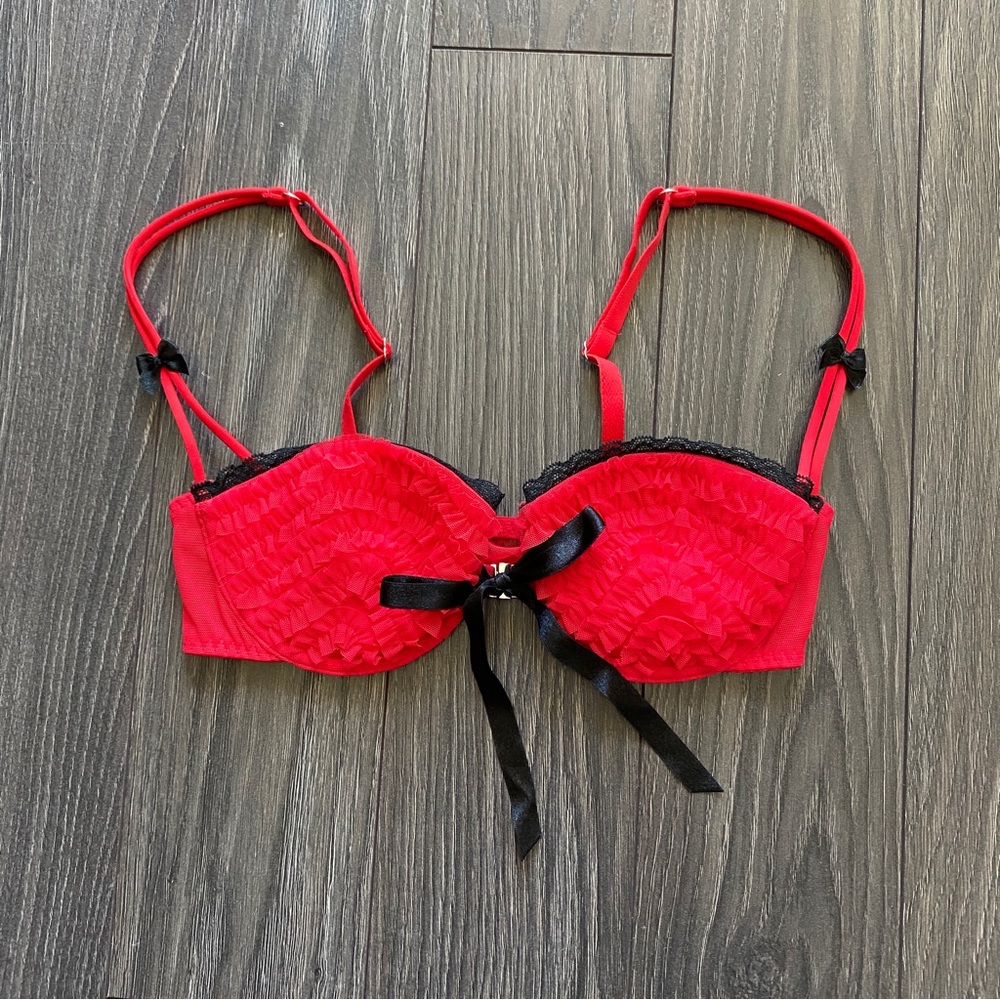 Victoria’s Secret Red & Black Front-Closure Ruffle Balconet Bra